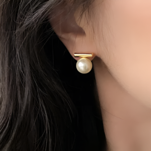 minimal pearl stud earrings (copy)